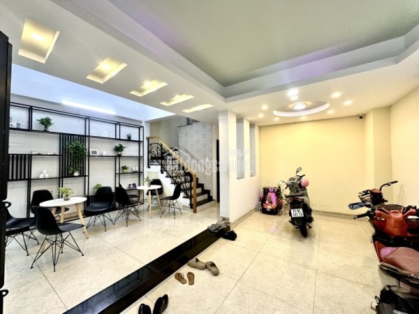 🈴MẶT TIỀN 6.7m - NGUYỄN XÍ – BÌNH THẠNH – 42m² – 5 TẦNG – 6 PHÒNG – ÔTÔ NẰM NHÀ - CHỈ 9.5 TỶ 🍀