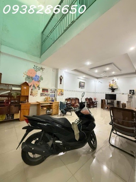 Cần Bán - Nguyễn Văn Quá - Đông Hưng Thuận Q12 - Nhà 2 Tầng,


 Dt: ( 4,4,m x 28m ), Diện Tích sổ: