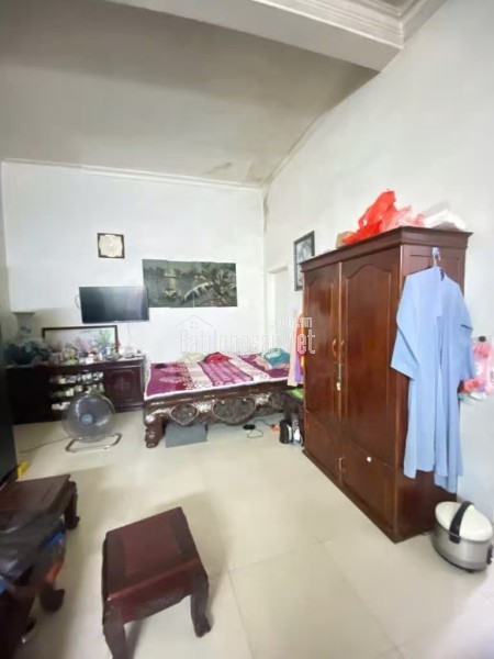 VÕ CHÍ CÔNG NHÀ MỚI TOANH THANG MÁY 8.9 TỶ