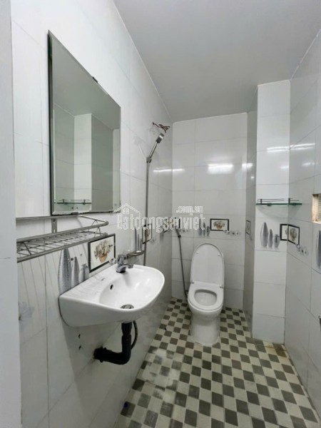 Bán nhà đường Tân Hoà 2, Hiệp Phú. Q9, TP HCM. DT 75 m2,  3 tầng, 4PN, SH. Giá  5.6 tỷ