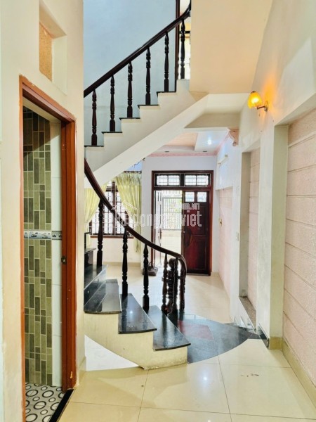 Bán nhà đường Tân Hoà 2, Hiệp Phú. Q9, TP HCM. DT 75 m2,  3 tầng, 4PN, SH. Giá  5.6 tỷ