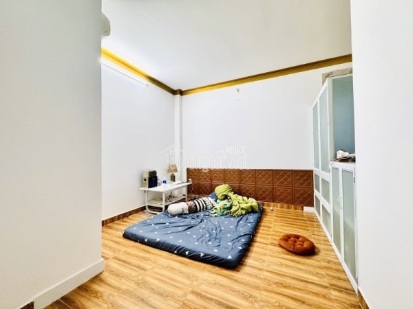 Bán nhà đường Tân Hoà 2, Hiệp Phú. Q9, TP HCM. DT 75 m2,  3 tầng, 4PN, SH. Giá  5.6 tỷ