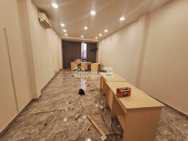 Bán nhà đường 160, Tăng Nhơn Phú A, Q.9, TP HCM. DT 125 m2, 3 tầng, 3PN, SH, 8.6 tỷ.