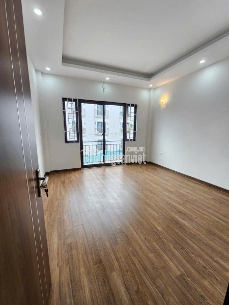 Cần bán gấp nhà Văn Miếu 46m 6 tầng, thang máy, gần ô tô hơn 12 tỷ