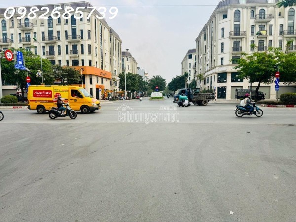 Bán nhà liền kề Vạn Phúc Hà Đông , diện tích 50m, 7 tầng thang máy, vỉa hè, ô tô tránh, kinh doanh,