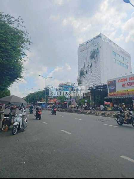 Bán nhà HXH 9M Luỹ Bán Bích, Tân Phú 4m x 15m x 4 tầng + sân thượng chỉ 10 tỷ.