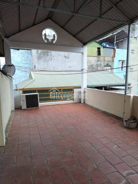 Chính chủ cần cho thuê nhà 4 tầng mặt tiền 233A Nguyễn văn cừ, Phường Bồ Đề, Quận Long Biên, Hà Nội