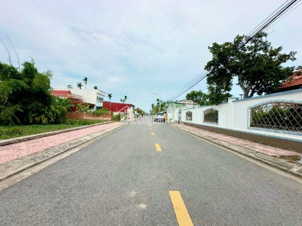 LÔ 2 MẶT NGÕ – NỞ HẬU – Ô TÔ ĐỖ CỬA – GIÁ CHỈ 1.3x TỶ  ZALO 0567 222 555