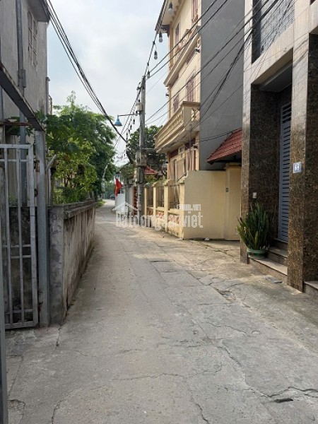 CHÍNH CHỦ CẦN BÁN NHÀ 2 TẦNG – HƯỚNG ĐÔNG NAM – GẦN DỰ ÁN THỂ THAO OLIMPIC