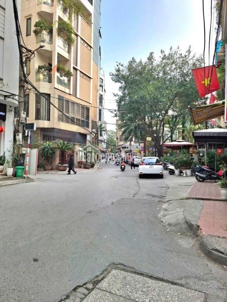 CHÍNH CHỦ BÁN NHÀ TAM ĐIỆP KHÔNG GIAN SỐNG CHO GIA CHỦ ĐẲNG CẤP