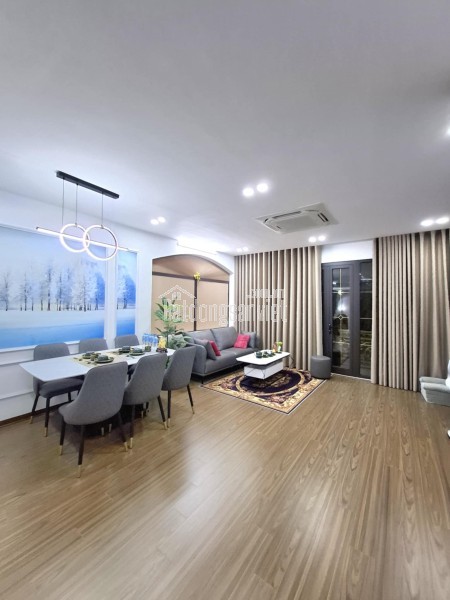 chính chủ bán nhà Nguyễn Du, dinh thự Mini, ô tô tránh đỗ