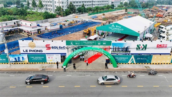 EMERALD GARDEN VIEW chỉ 35tr/m2 sở hửu ngay căn hộ xanh song giữa trung tâm Thuận An.