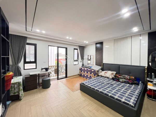 PHÂN LÔ QUÂN ĐỘI PHÚC ĐỒNG 40M2, 6T, MT5M, VỈA HÈ, KINH DOANH - NHỈNH 1X TỶ