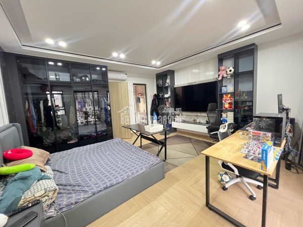 PHÂN LÔ QUÂN ĐỘI PHÚC ĐỒNG 40M2, 6T, MT5M, VỈA HÈ, KINH DOANH - NHỈNH 1X TỶ