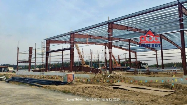 XTLT Nhà Xưởng sản xuất khung thép tiền chế, có sẵn cầu trục, trạm điện lớn