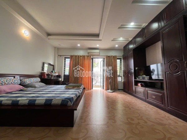 Bán nhà đẹp Mặt Phố Hoàng Như Tiếp- Lô Góc - Kinh Doanh- Via he 100m5 tầng nhỉnh 49 tỷ