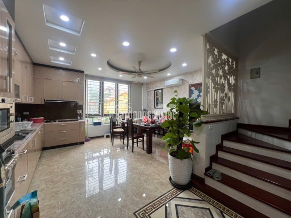 Bán nhà đẹp Mặt Phố Hoàng Như Tiếp- Lô Góc - Kinh Doanh- Via he 100m5 tầng nhỉnh 49 tỷ