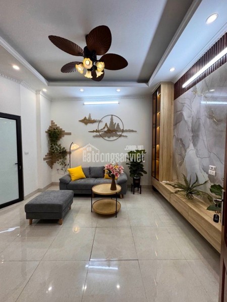 Bán nhà đẹp Mặt Phố Hoàng Như Tiếp- Lô Góc - Kinh Doanh- Via he 100m5 tầng nhỉnh 49 tỷ