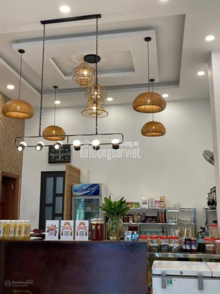 BIỆT THỰ MẶT TIỀN ĐẸP PHONG PHÚ 4, BÌNH CHÁNH - 8x20m, 3 TẦNG , 9 PHÒNG CHỈ 14.5 TỶ .