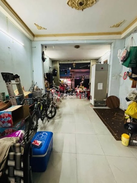 Nhà MT Đường Trần Văn Quang Phường 10 Quận Tân Bình Cũ.