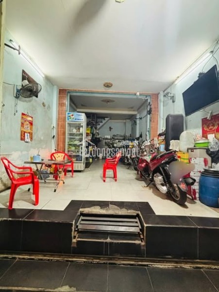 Nhà MT Đường Trần Văn Quang Phường 10 Quận Tân Bình Cũ.