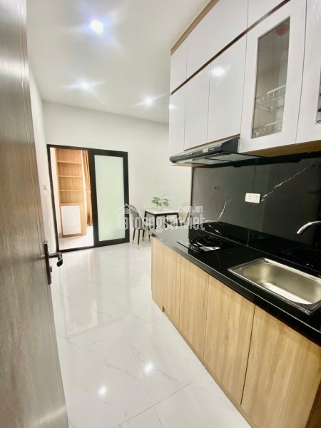 Cho thuê căn hộ CCMN ĐẸP thoáng tại Ngõ 113 Thái Thịnh, Đống Đa