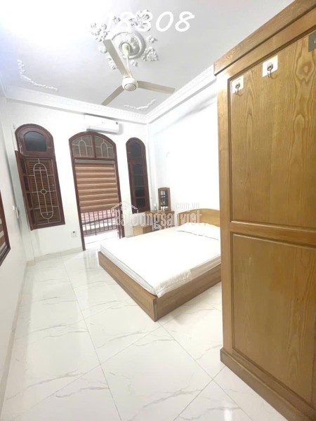 Bán nhà Hoàng Quốc VIệt - phân lô quân đội 39m2 5 tầng 13 tỷ ô tô đỗ