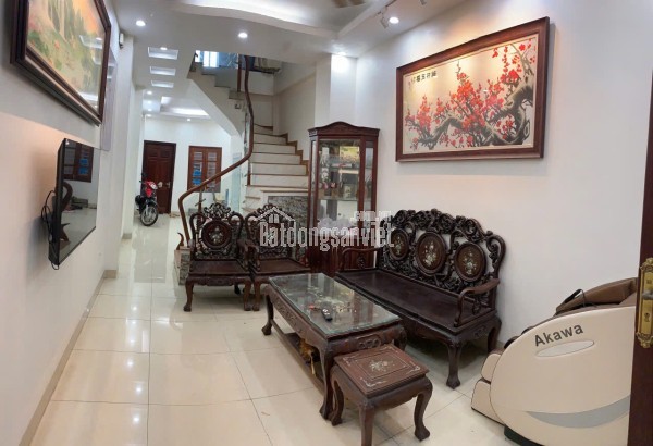 Cho thuê nhà nguyên căn ngõ 102 Hoàng Đạo Thành 50m² x 4 tầng, 3PN, 13 Triệu