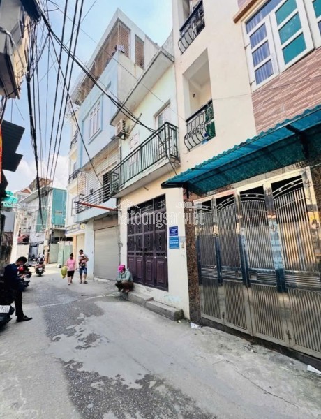 SIÊU PHẨM PHẠM VĂN ĐỒNG – BÁN ĐẤT TẶNG NHÀ, Ô TÔ ĐỖ CỬA– NGÕ THÔNG KINH DOANH – 33M2, 7.7 TỶ