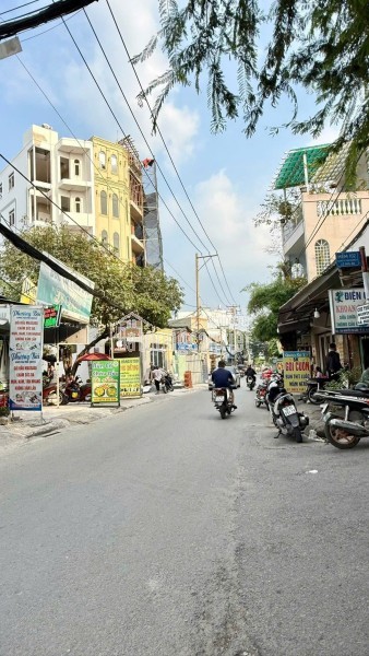 Bán nhà Cấp 4, Mặt tiền Nguyễn Tư Giản - gần Emart Phan Huy Ích, 4,1x14m, tiện xây, 7,5 tỷ.