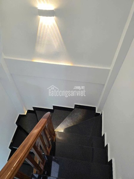 🚘🚘🚘🚘MẢNH ĐẤT NẰM GIỮA KHU ĐÔ THỊ ĐẠI ÁNG. Ô TÔ ĐỖ CỬA NGAY GẦN HỒ🚘🚘🚘