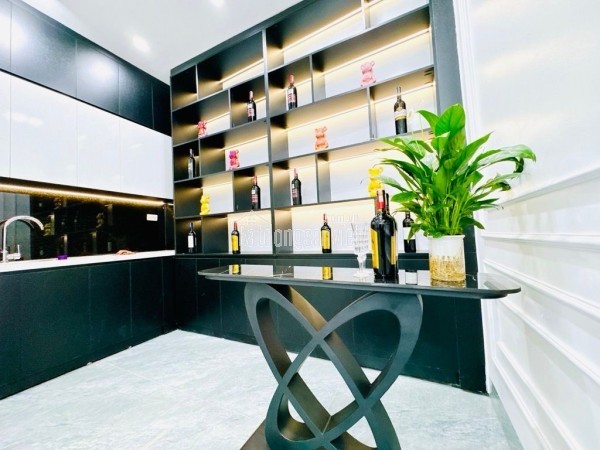 bán nhà quán thánh ba đình 22m x4 tầng 6,9 tỷ lô góc,3 nhà ra phố