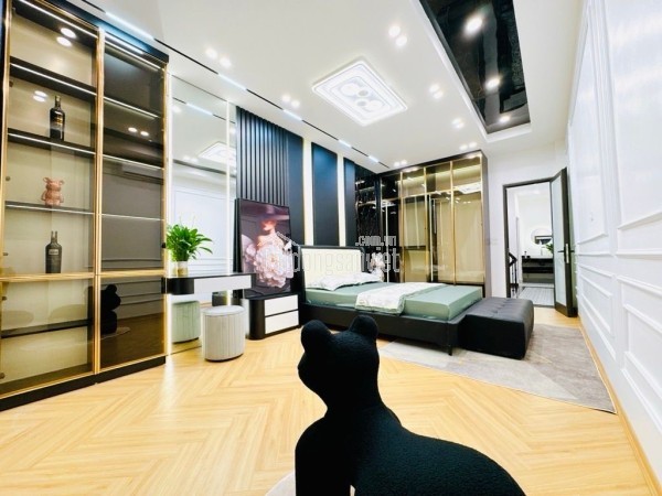 bán nhà quán thánh ba đình 22m x4 tầng 6,9 tỷ lô góc,3 nhà ra phố