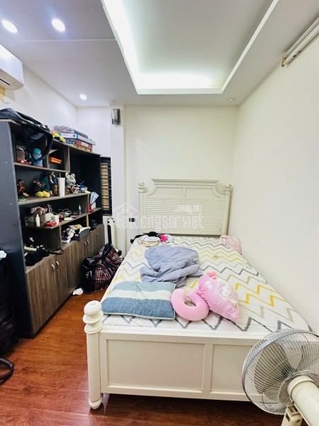 HOT! Chỉ 308 triệu/m có ngay nhà ngõ 94 Ngọc Khánh 48m 4 tầng mặt tiền 5.2m ở sướng giá 14.8 tỷ