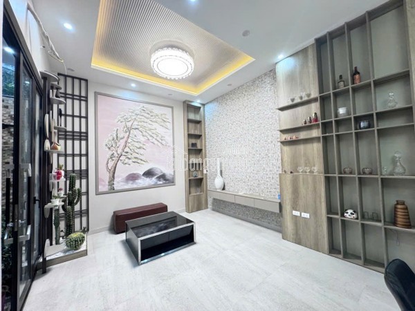 BÁN NHÀ NGUYỄN VĂN CỪ LONG BIÊN,OTO ĐỖ CỬA,THOÁNG SÁNG,DÂN XÂY,52M NHỈNH 11 TỶ