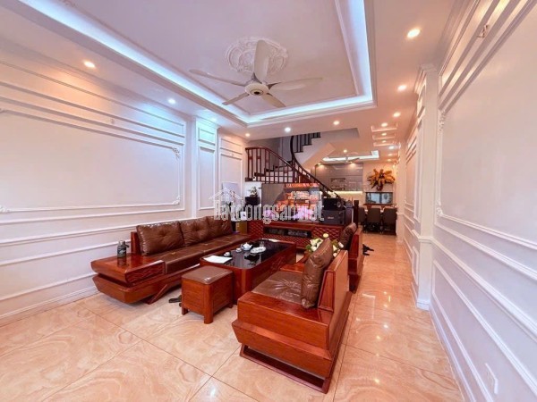 BÁN NHÀ NGUYỄN VĂN CỪ LONG BIÊN,OTO ĐỖ CỬA,THOÁNG SÁNG,DÂN XÂY,52M NHỈNH 11 TỶ