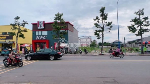 Bán đất mặt tiền 8000m giá 12 triệu/m2 Đường Tỉnh Lộ 15