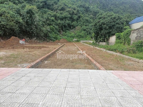 Cao Dương – Lương Sơn: đất 60m² thổ cư, giá 3xx
Đường nhựa – sổ sẵn – kết nối Hà Nội 40km