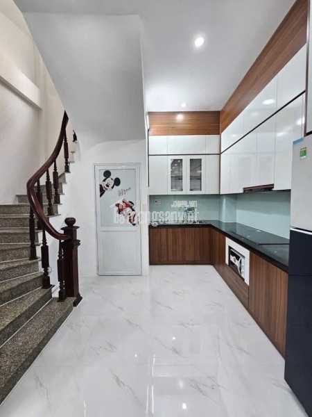 BÁN NHÀ NGUYỄN VĂN LINH – LONG BIÊN - Lô góc 2 mặt tiền – 46m2 – 6 tầng thang máy – Full nội thất