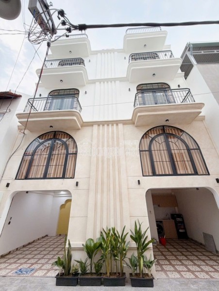 Bán nhà đường Số 10, Linh Chiểu, Thủ Đức, TP HCM. DT 128m2, 2 tầng, 4 phòng ngủ. Giá 9,9 tỷ