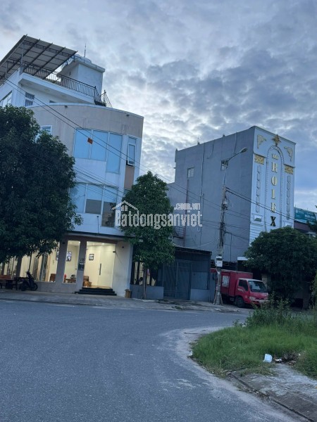 + Đất lô góc mai chí thọ, Hoà Xuân, 2 mặt tiền đường 10,5m lề 5m, gần sông thoáng mát.