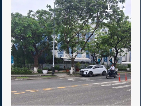 + Đất lô góc mai chí thọ, Hoà Xuân, 2 mặt tiền đường 10,5m lề 5m, gần sông thoáng mát.