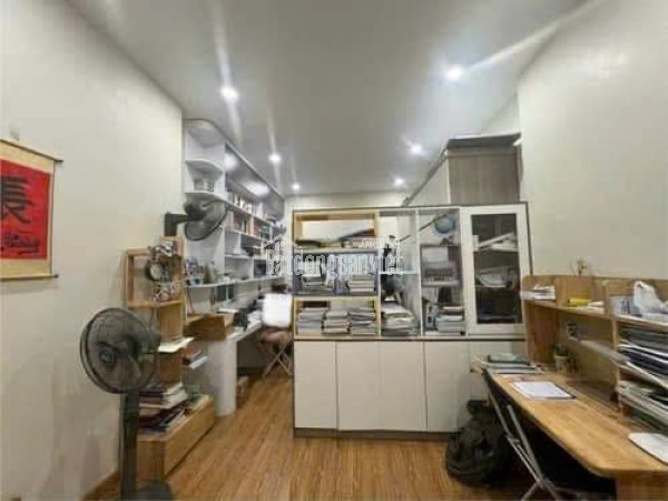 Bán nhà mặt phố Lãn Ông, 75m2, 3 tầng, mặt tiền rộng 4.7m, 52.5 tỷ, kinh doanh đỉnh