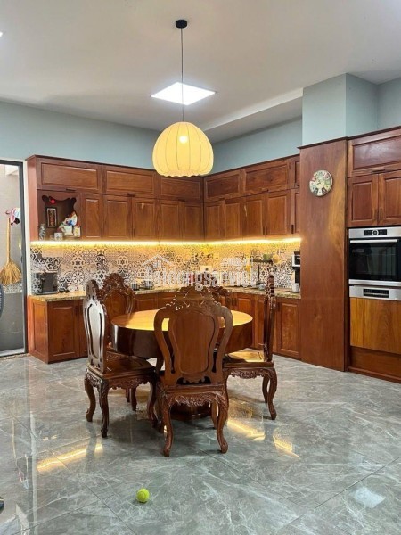 HuỳnҺ Tấп Ρʜáᴛ, Nhà Bè–  Ηẻɱ Xᴇ Hõi ɢɪá: 3.2 tỷ