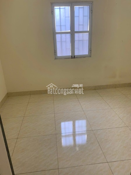 Cho thuê nhà nguyên căn ngõ 250 Tân Mai, 30m2 x 3 tầng, gồm 3 ngủ.8.5 triệu