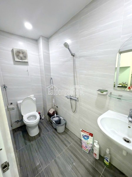 Nhà 4*14m vị trí đẹp HXH Dạ Nam P.Chánh Hưng