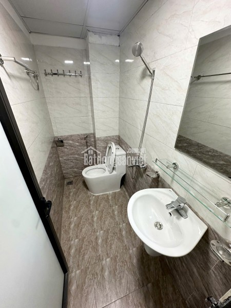 Cho thuê phòng đơn khép kín – Ngõ 102 Pháo Đài Láng, Đống Đa