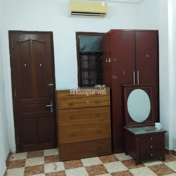Cho thuê nhà nguyên căn 345 Khương Trung 38m² x 3 tầng, 2 ngủ, 2 WC, 7 triệu.