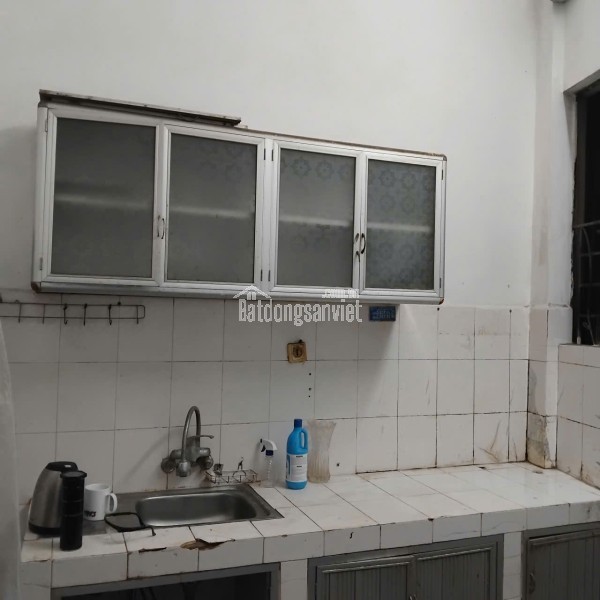 Cho thuê nhà nguyên căn 345 Khương Trung 38m² x 3 tầng, 2 ngủ, 2 WC, 7 triệu.