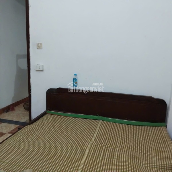 Cho thuê nhà nguyên căn 345 Khương Trung 38m² x 3 tầng, 2 ngủ, 2 WC, 7 triệu.